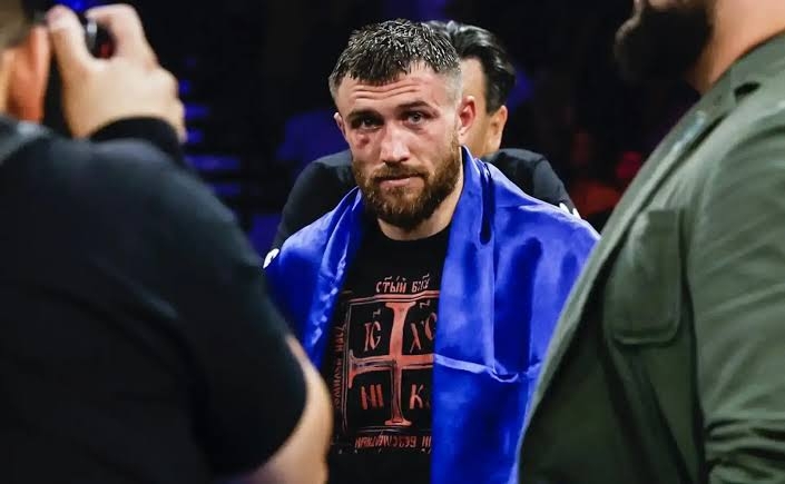 Василий Ломаченко решил возобновить карьеру